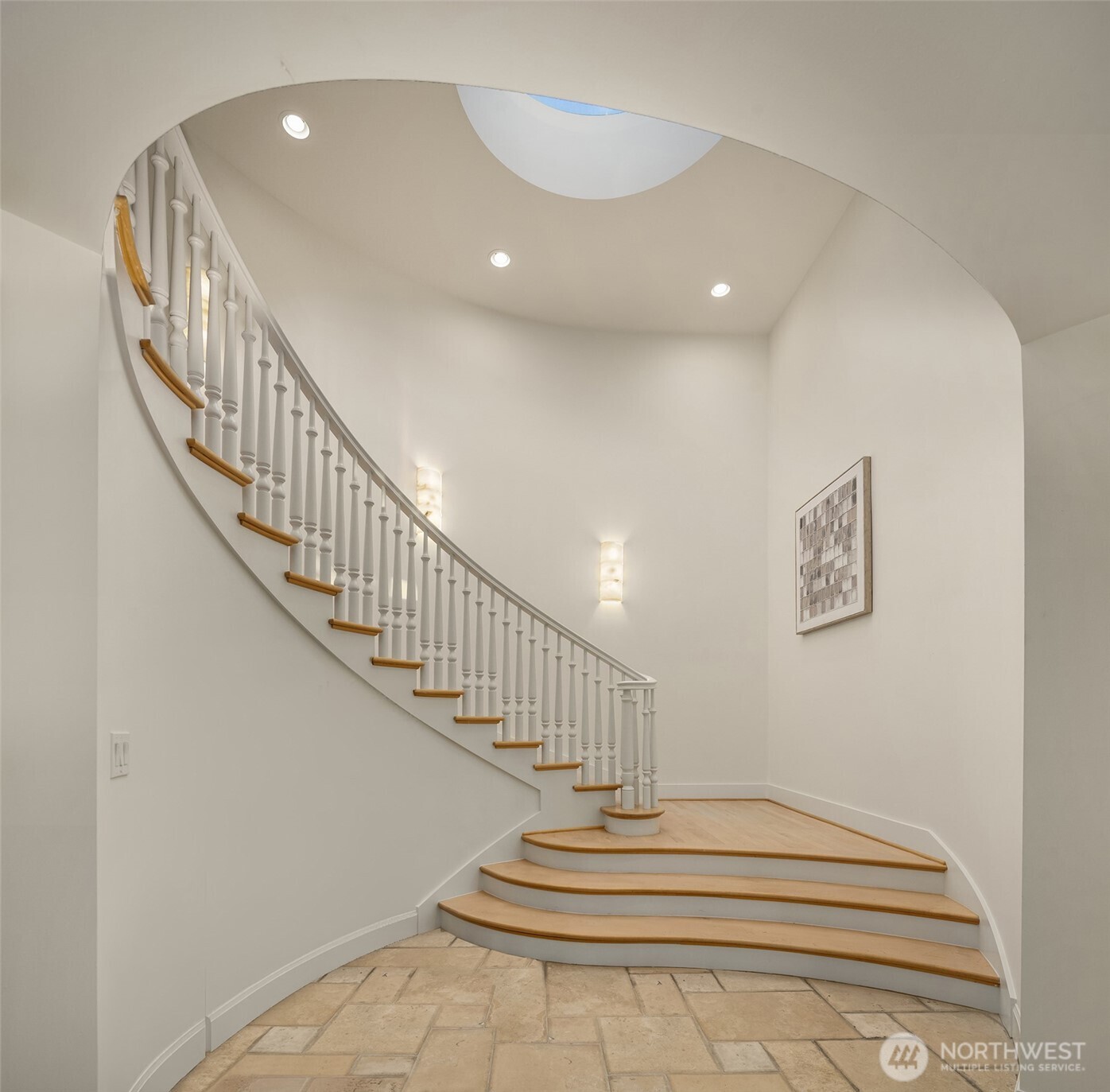 7 10th Avenue , Kirkland, WA 98033