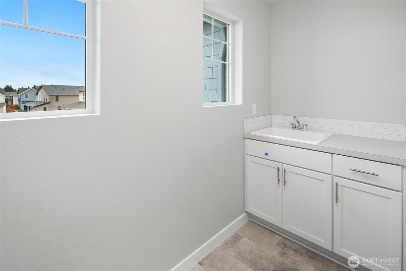 544 SW 97th Street #5, Seattle, WA 98106