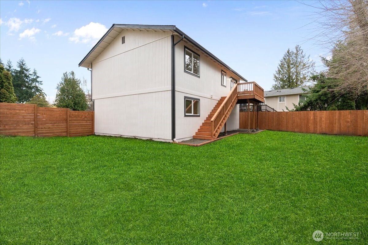 5055 33rd Court NE, Tacoma, WA 98422