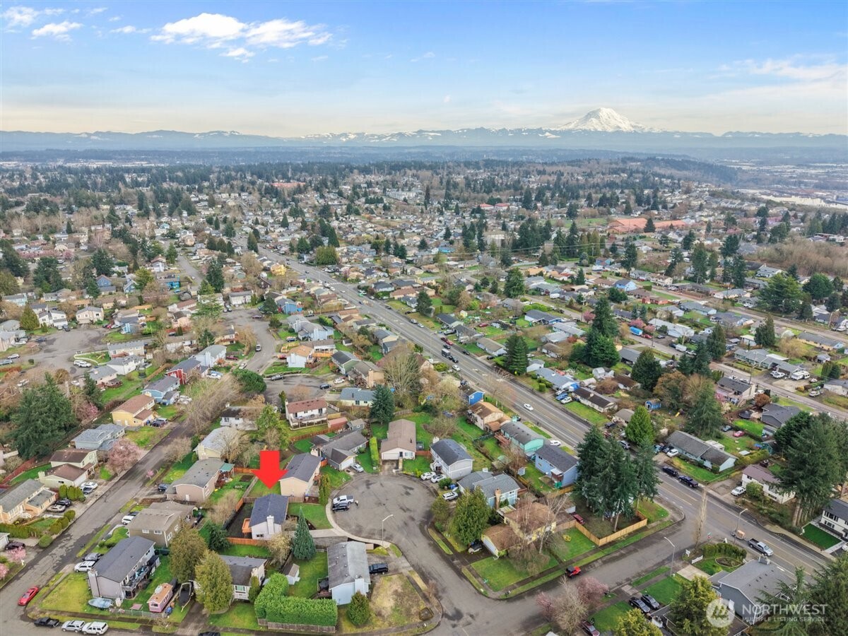 5055 33rd Court NE, Tacoma, WA 98422