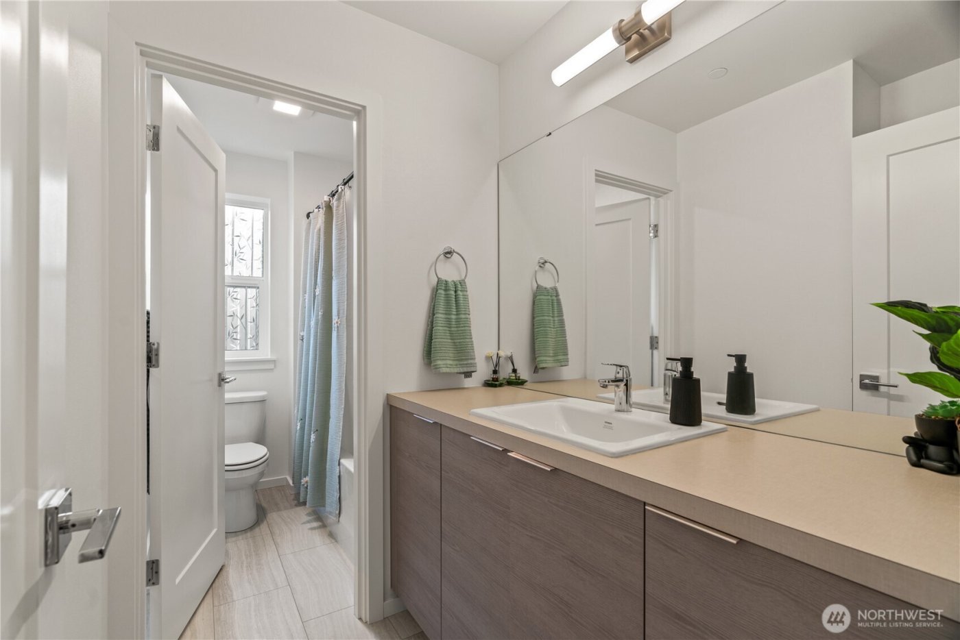 3915 198th Street SE #F4, Bothell, WA 98012