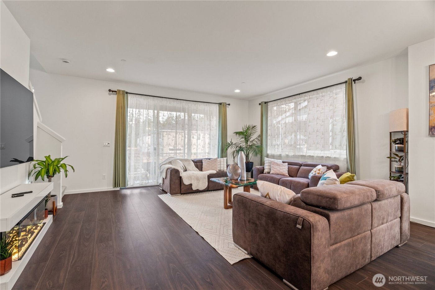 3915 198th Street SE #F4, Bothell, WA 98012