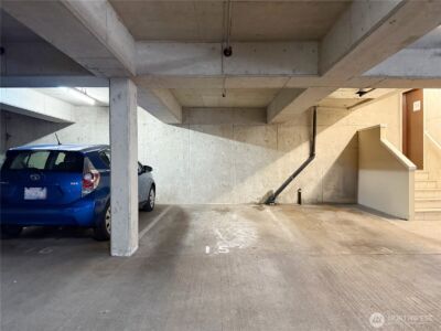 12050 15th Avenue NE #301, Seattle, WA 98125 - Photo 16