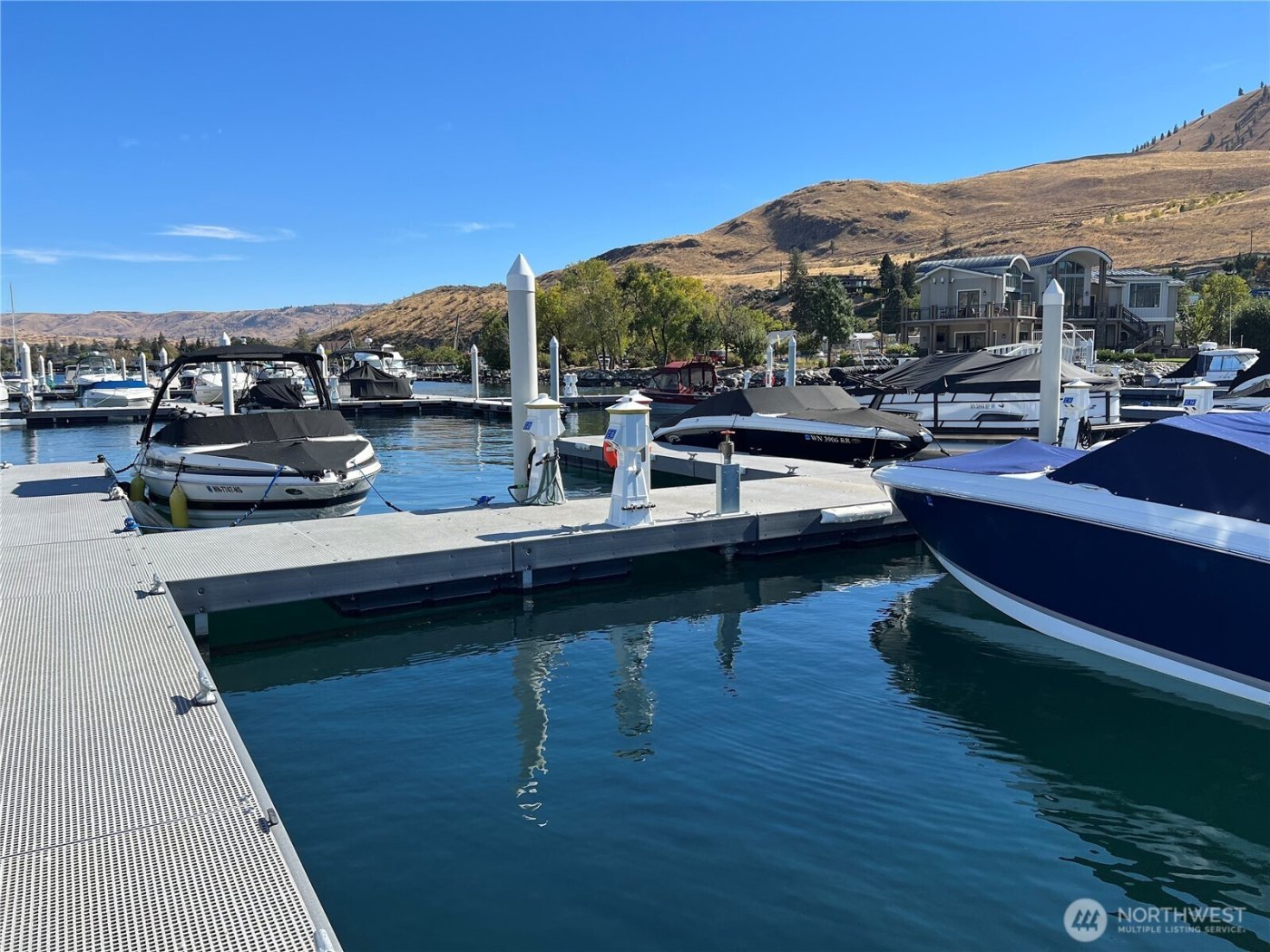 1350 W Woodin Ave #C18, Chelan, WA 98816