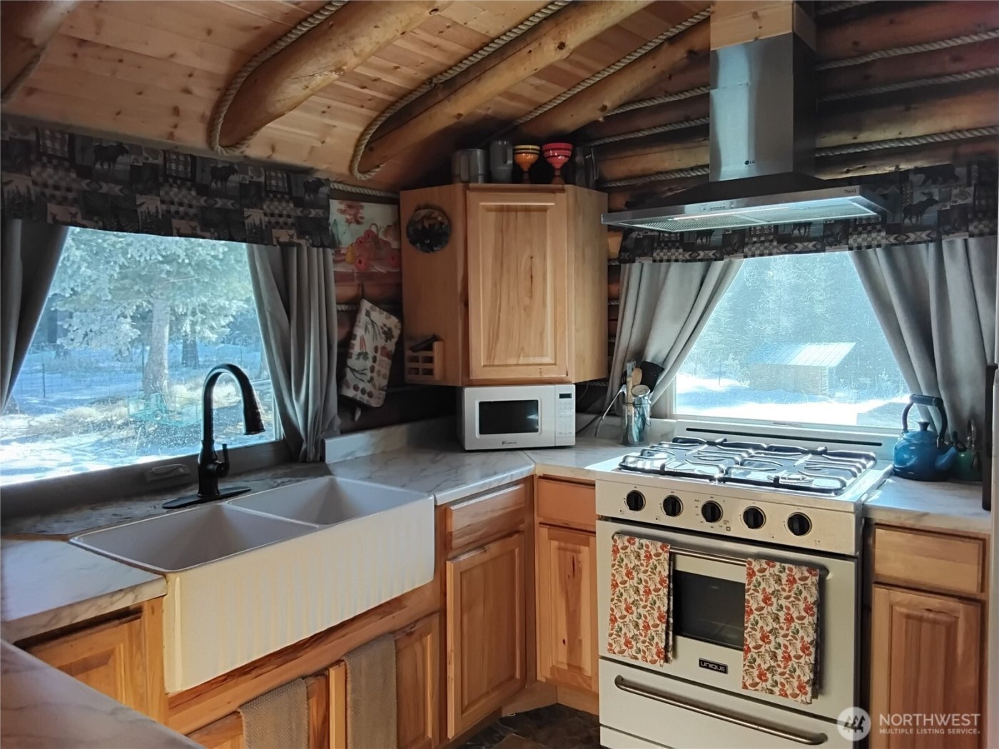 88 Cow Camp Road , Oroville, WA 98844