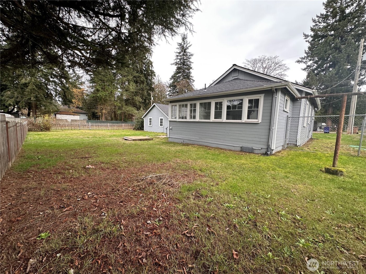 6925 52nd W #1, University Place, WA 98467