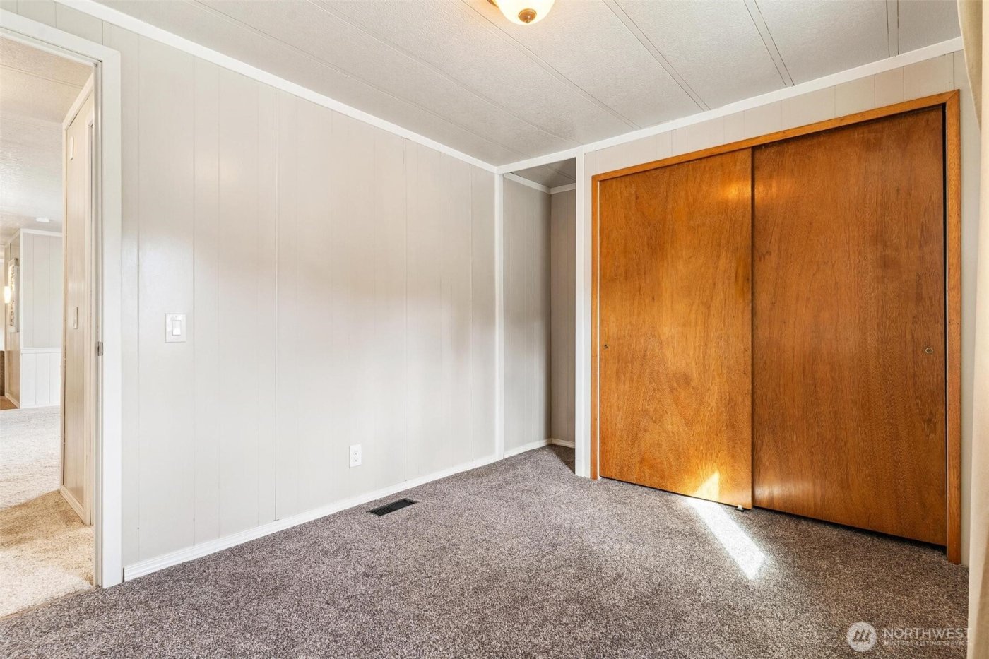 32501 NE 50th Street #6, Carnation, WA 98014