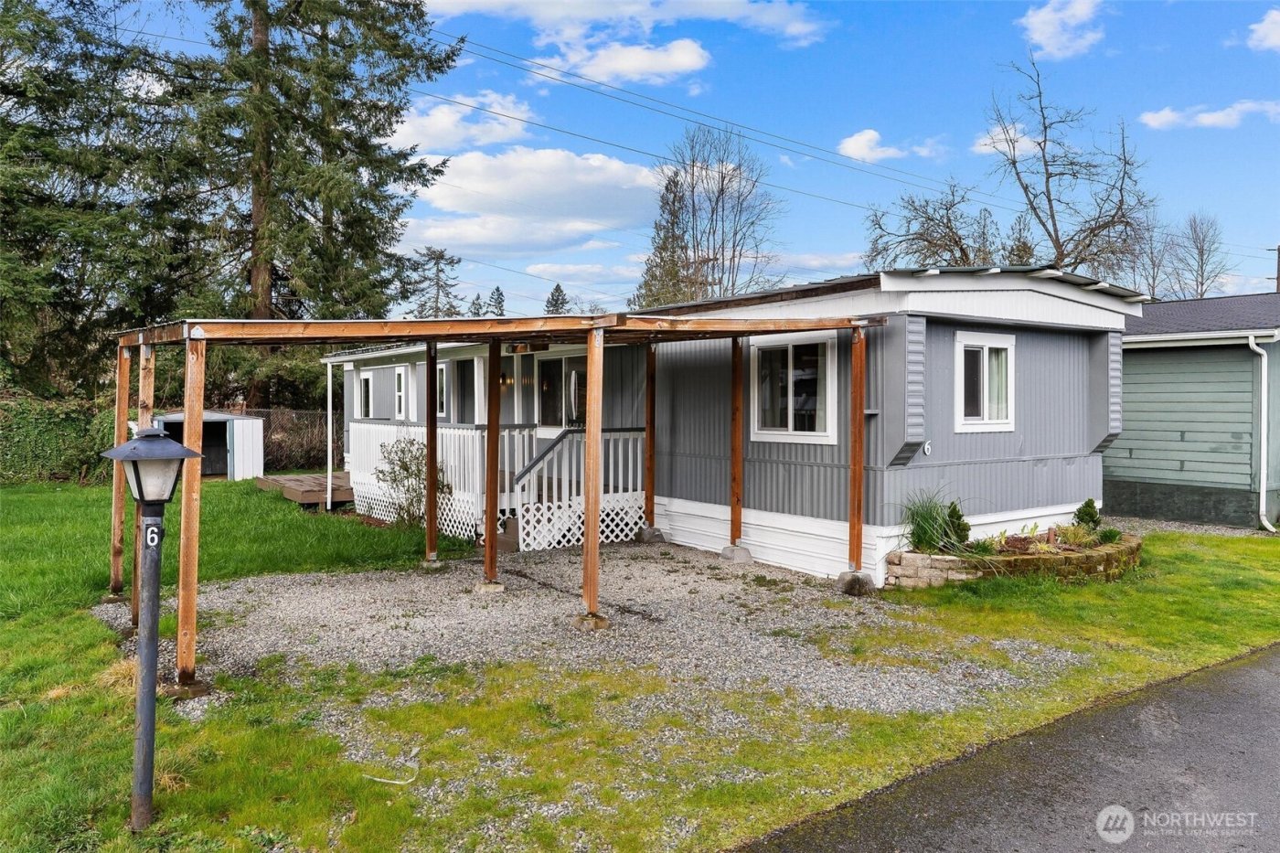 32501 NE 50th Street #6, Carnation, WA 98014