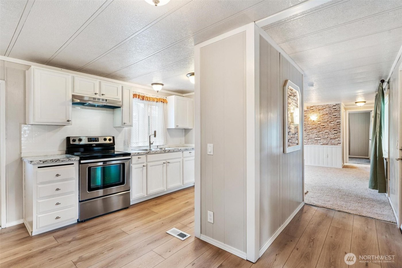 32501 NE 50th Street #6, Carnation, WA 98014