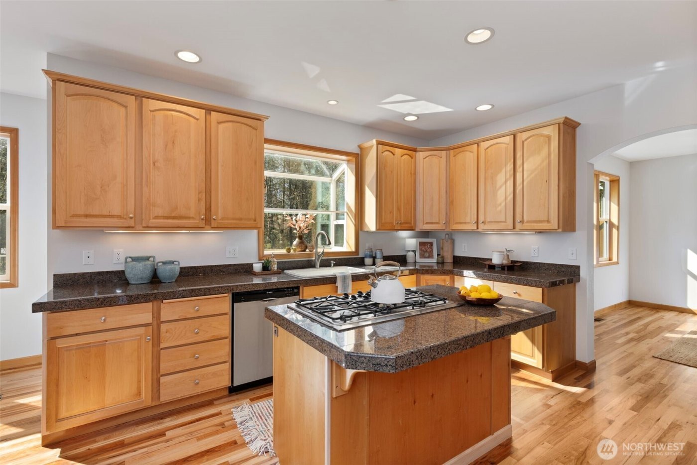 8850 NE Nature Way , Kingston, WA 98346