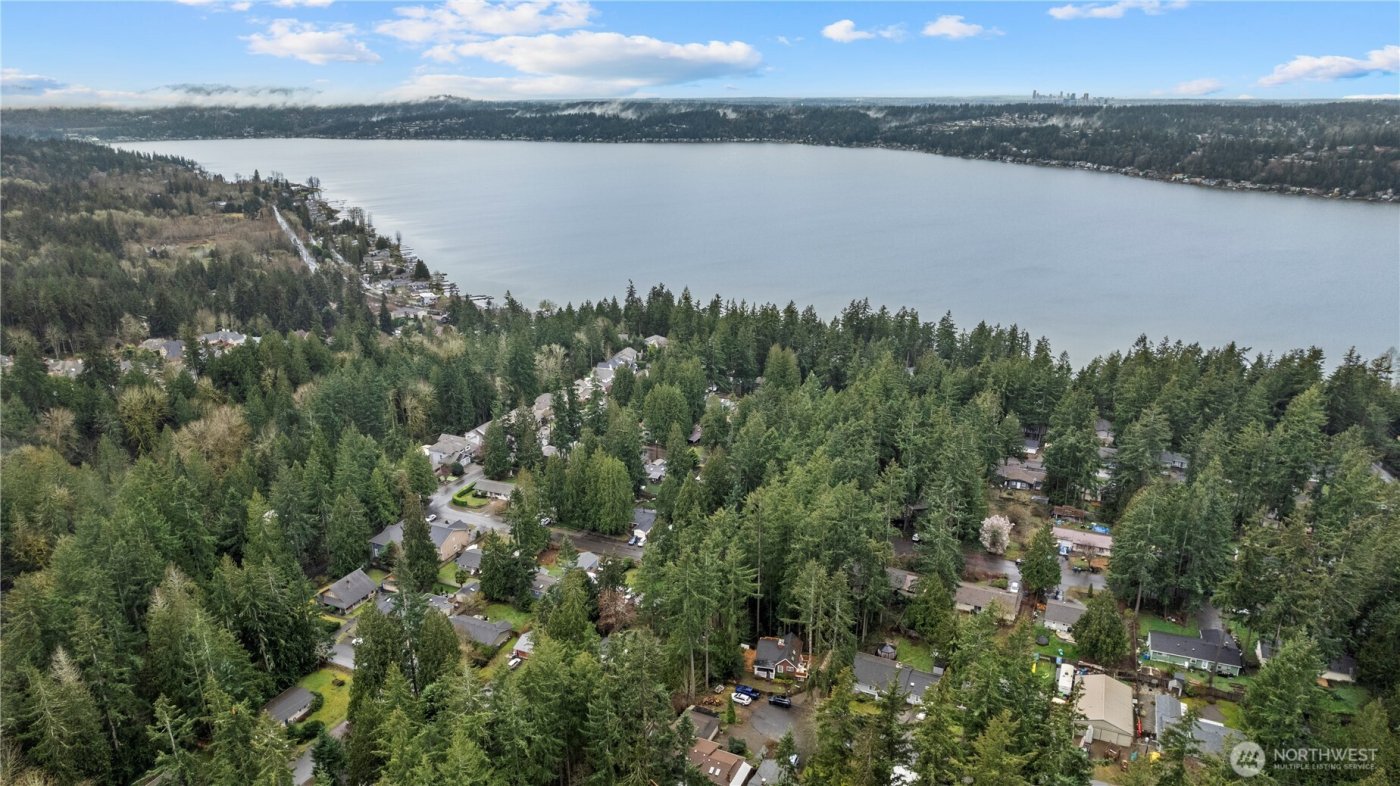3575 NE 209th Avenue , Sammamish, WA 98074