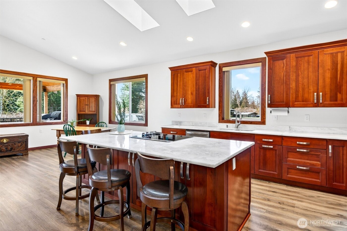 25218 SE 240th Street , Maple Valley, WA 98038