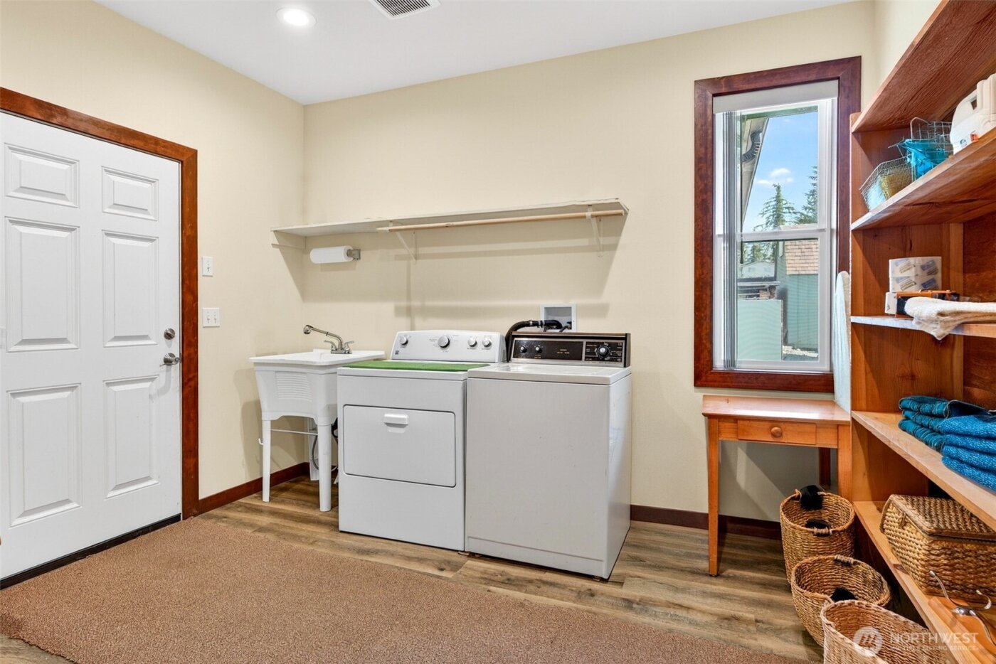 25218 SE 240th Street , Maple Valley, WA 98038