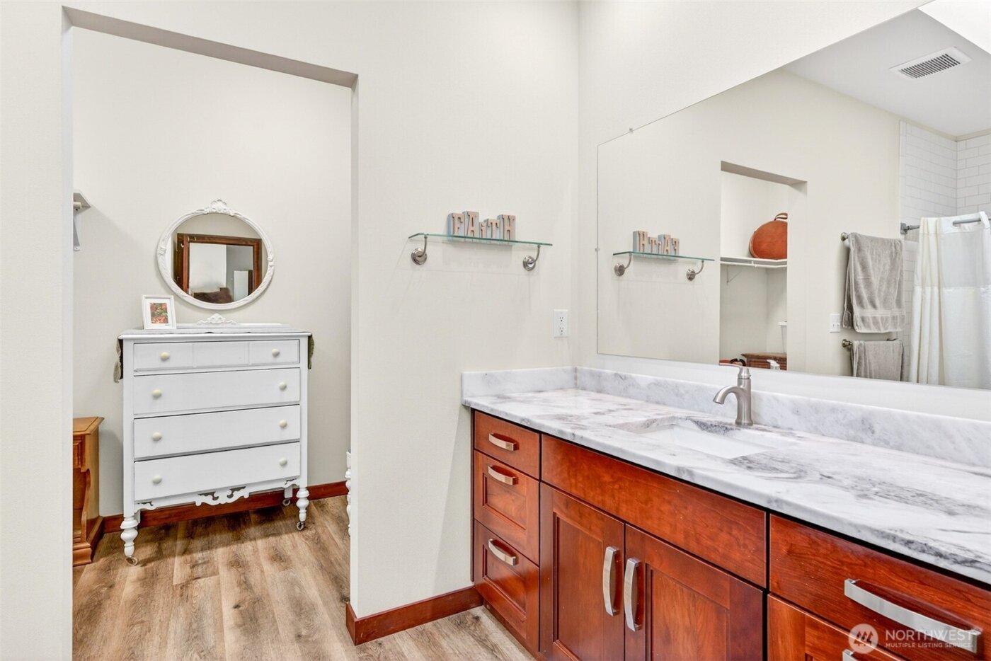 25218 SE 240th Street , Maple Valley, WA 98038