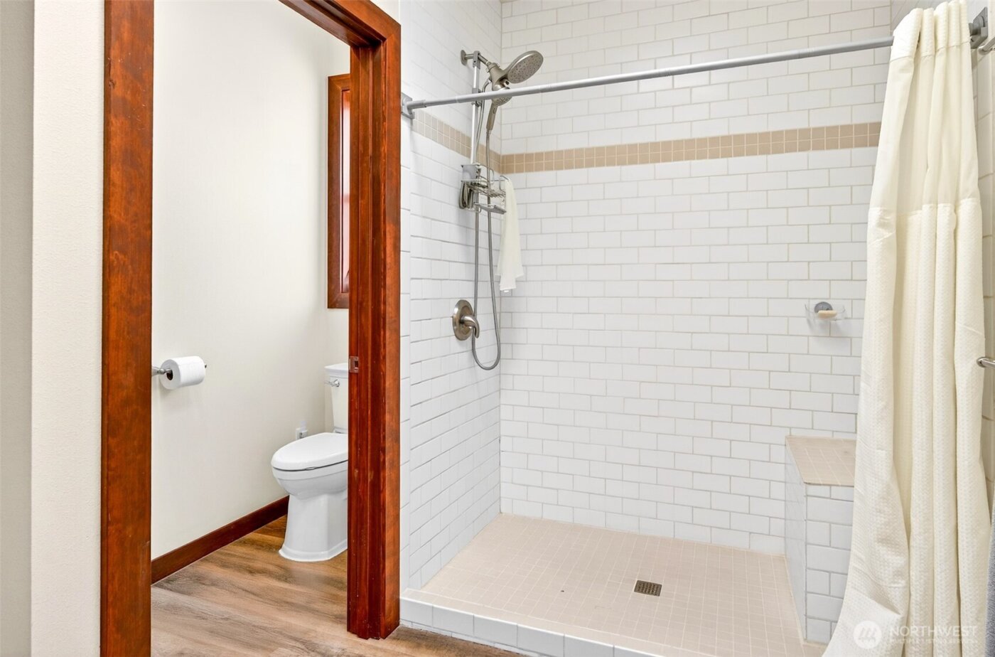 25218 SE 240th Street , Maple Valley, WA 98038