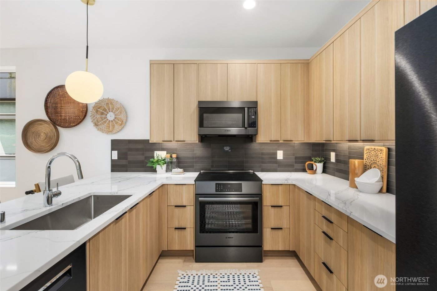 4123 B Chilberg Avenue SW, Seattle, WA 98116