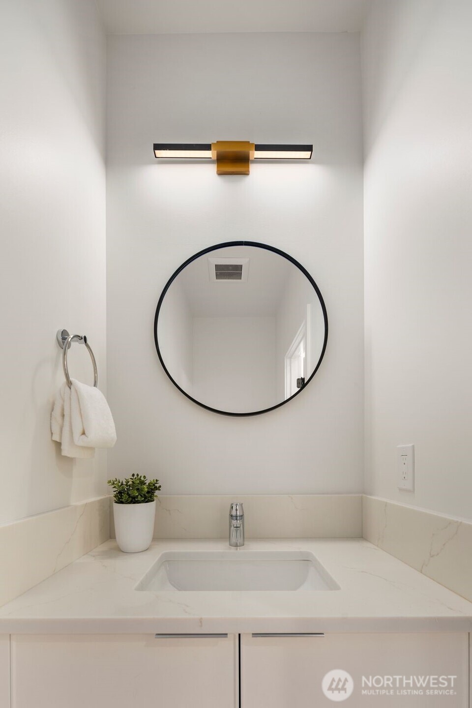 4123 B Chilberg Avenue SW, Seattle, WA 98116