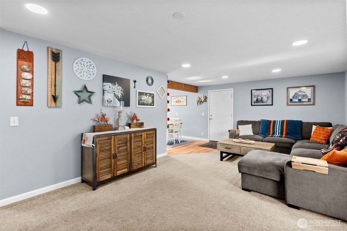 2105 W Stewart , Puyallup, WA 98371