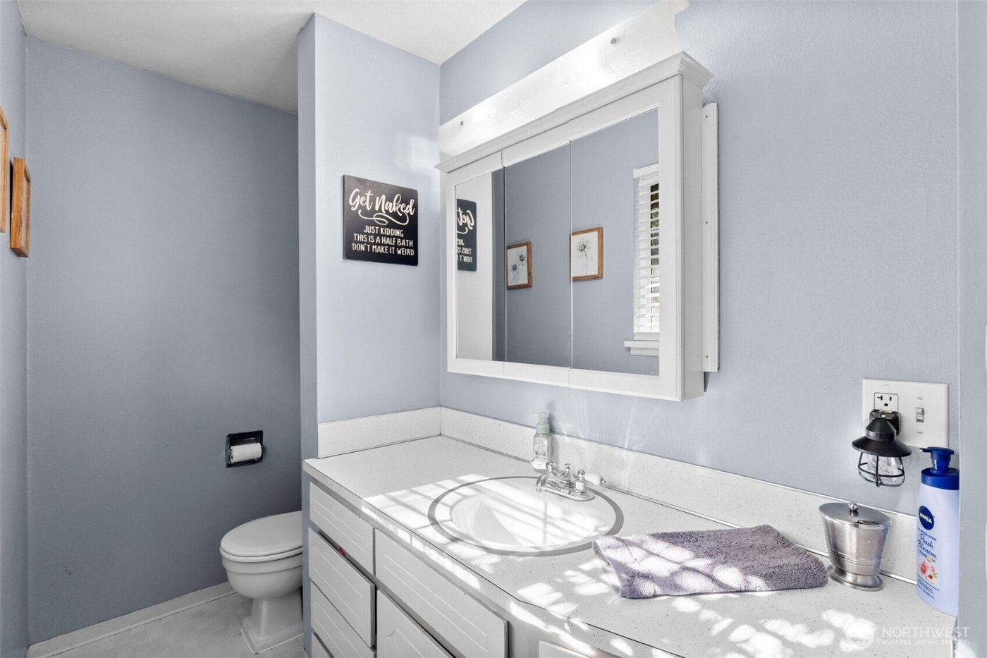 2105 W Stewart , Puyallup, WA 98371