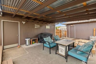 2105 W Stewart , Puyallup, WA 98371 - Photo 26