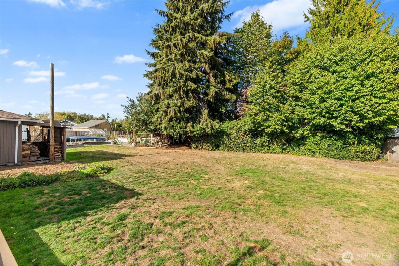 2105 W Stewart , Puyallup, WA 98371