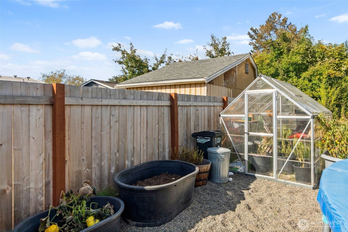 2105 W Stewart , Puyallup, WA 98371