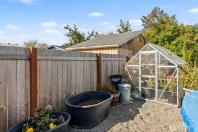 2105 W Stewart , Puyallup, WA 98371 - Photo 35