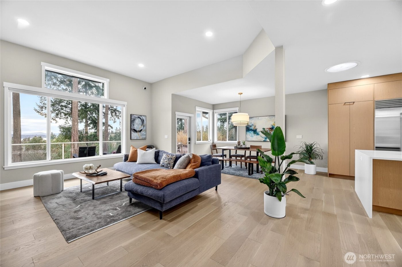 12235 15th Avenue SW, Burien, WA 98146