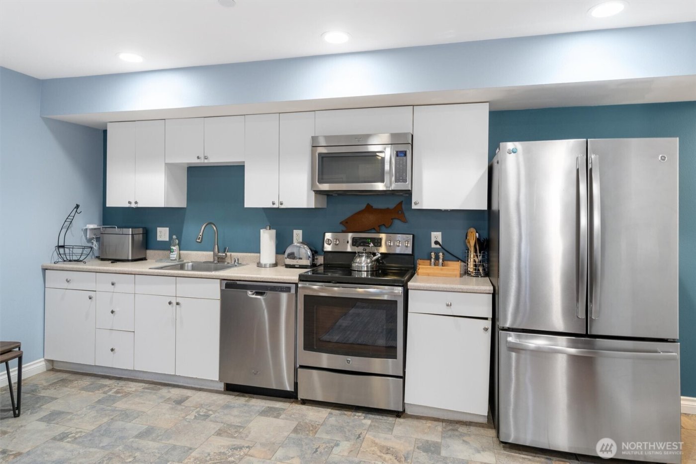 7337 151st Avenue NE, Redmond, WA 98052