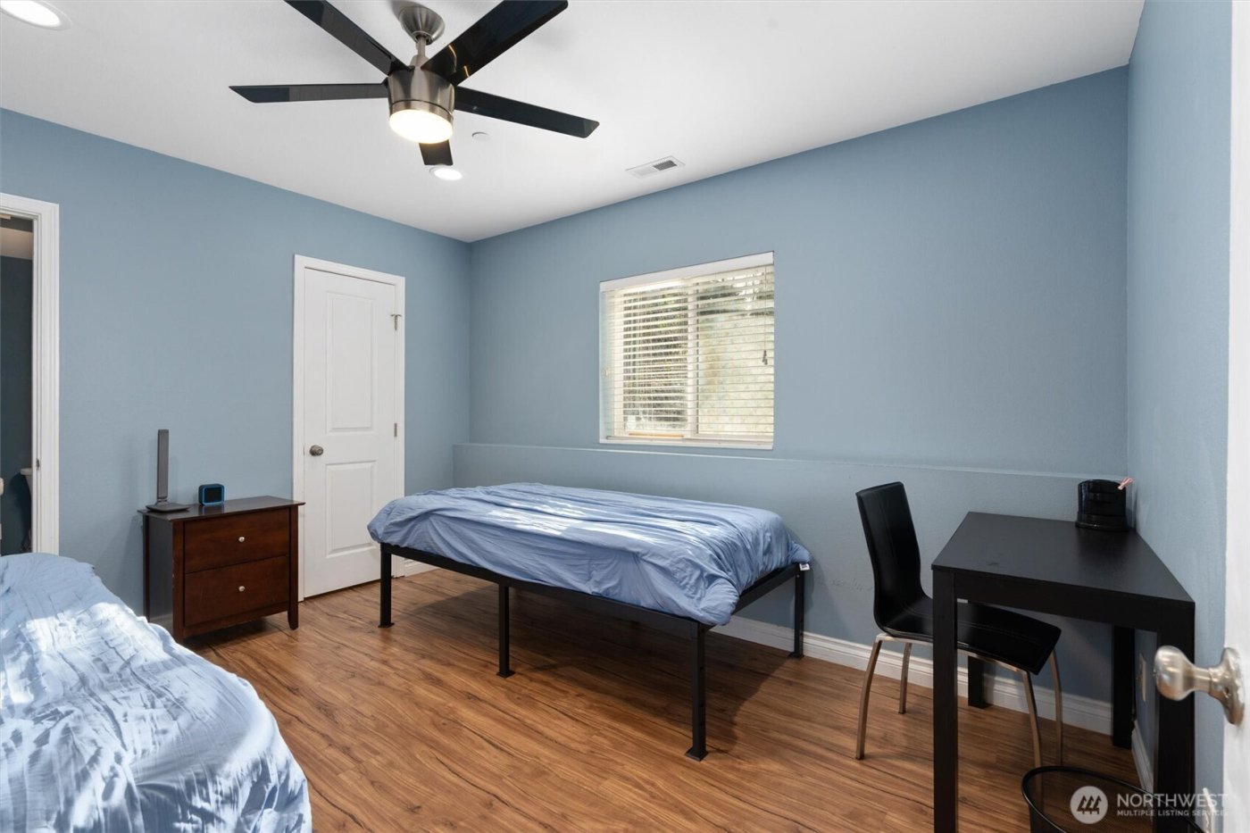 7337 151st Avenue NE, Redmond, WA 98052