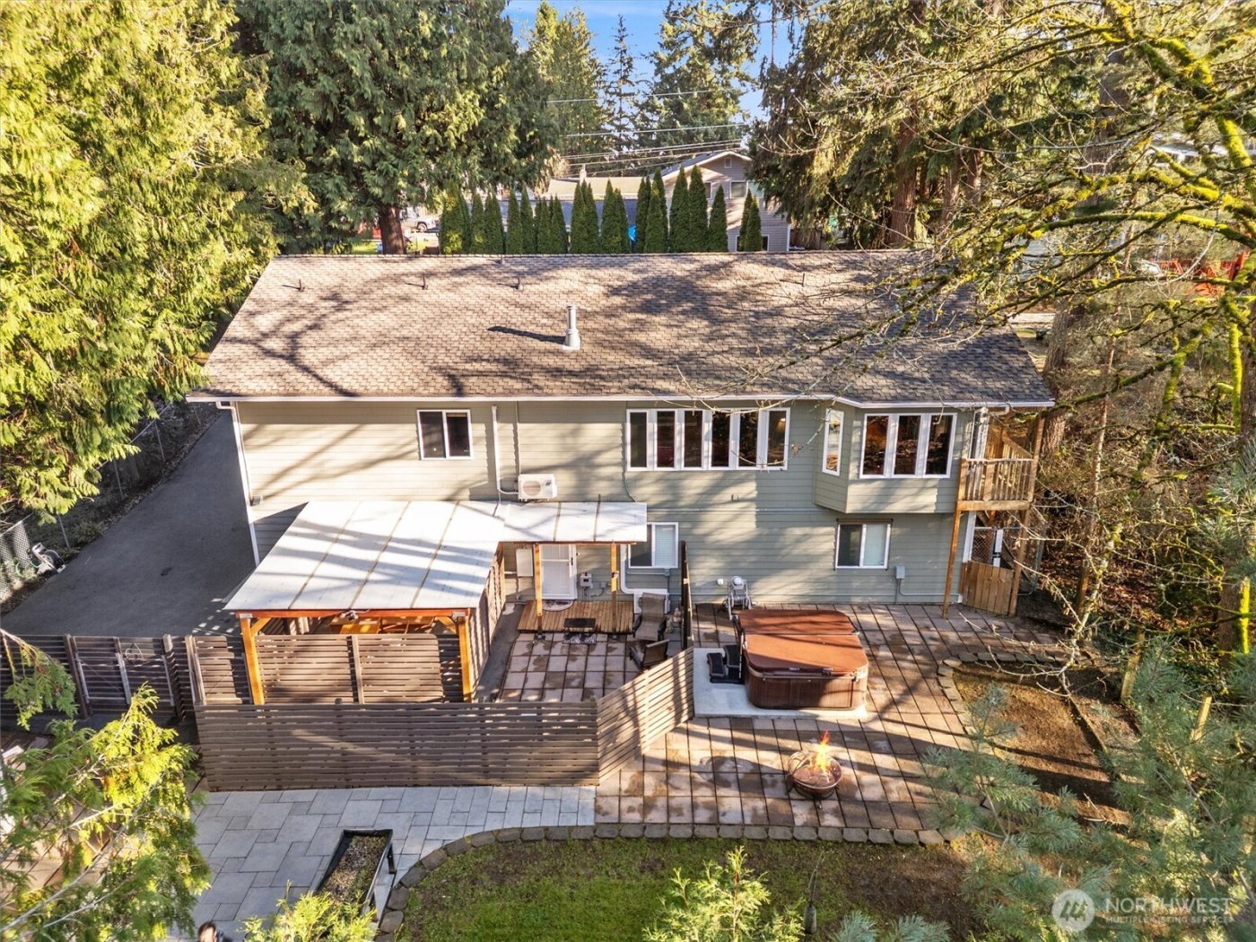 7337 151st Avenue NE, Redmond, WA 98052