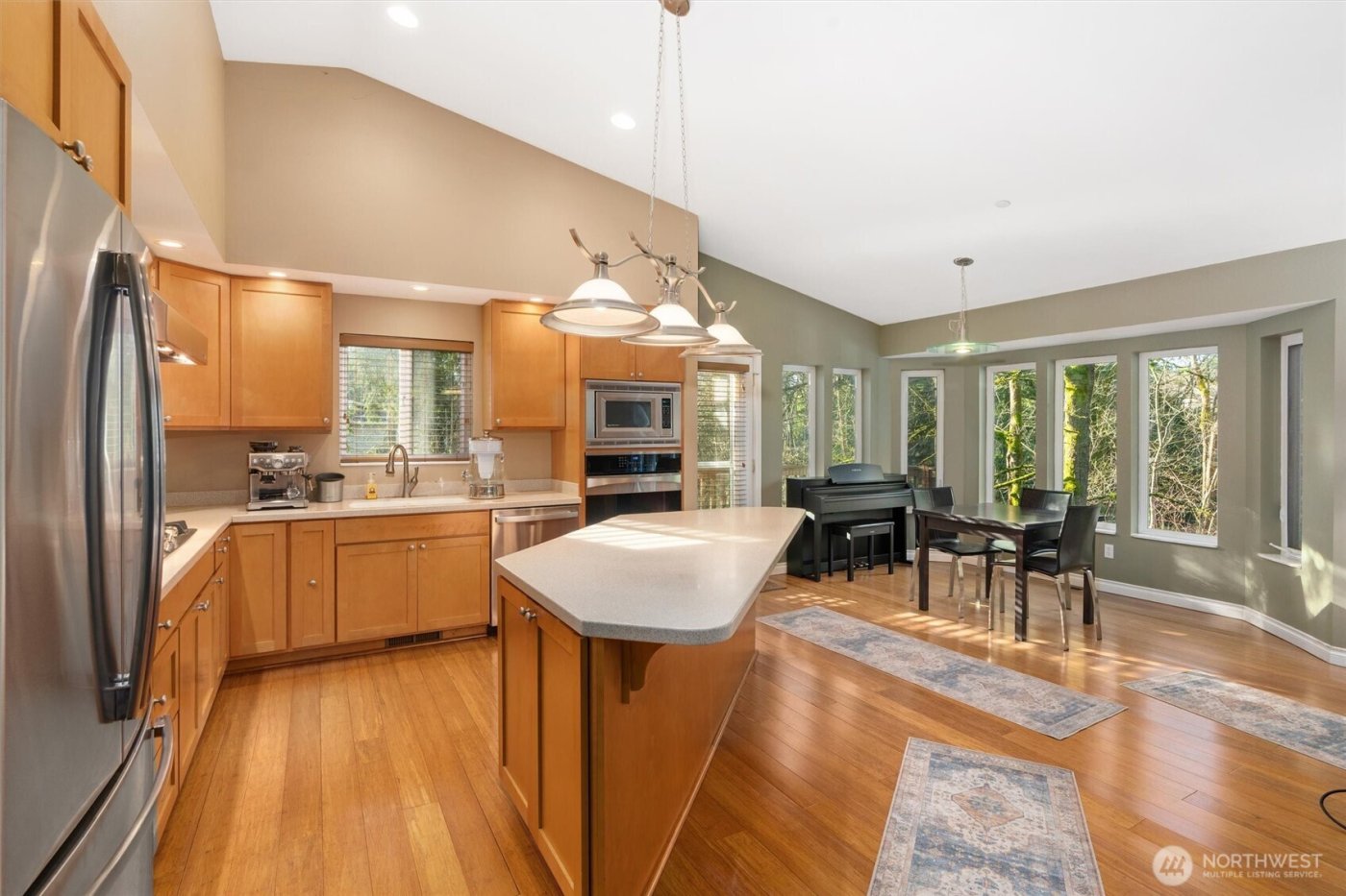 7337 151st Avenue NE, Redmond, WA 98052