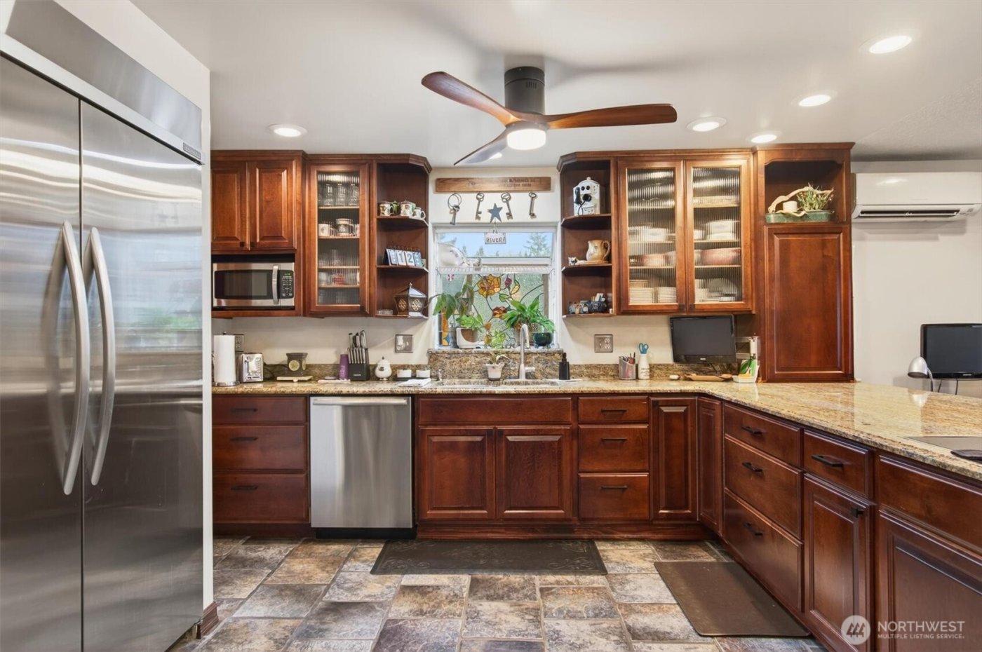 422 Nevada Drive , Longview, WA 98632