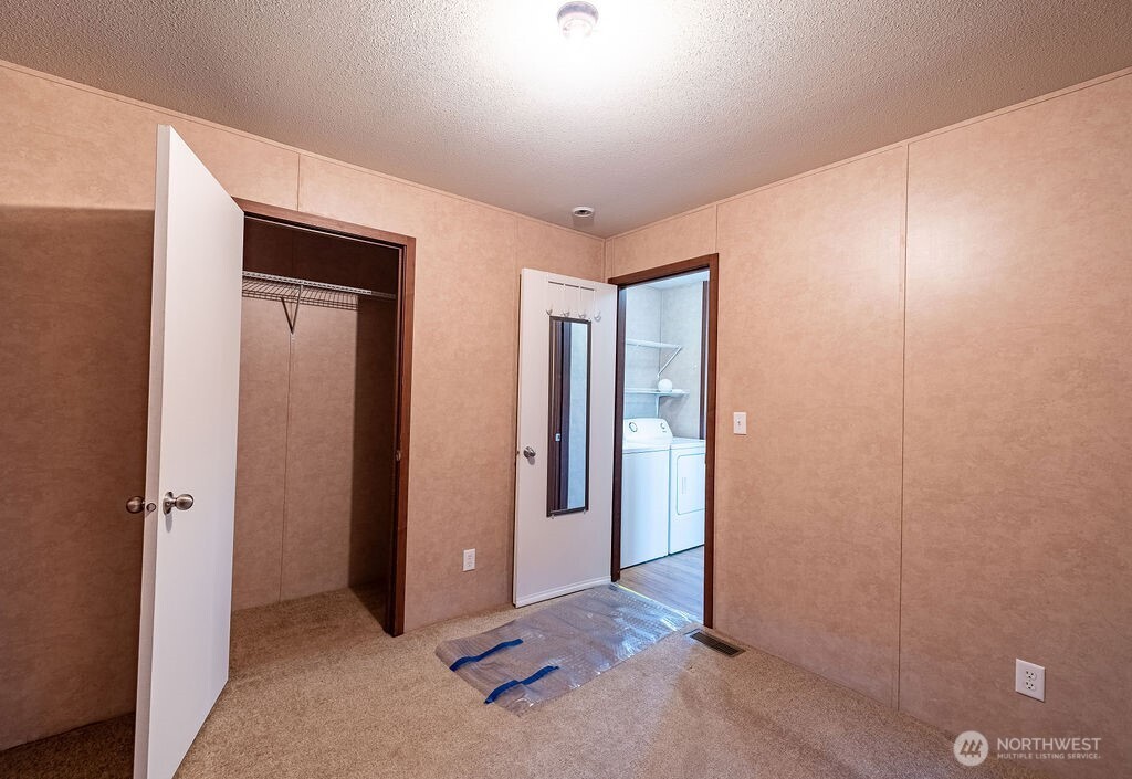 225 NE Ernst #25, Oak Harbor, WA 98277