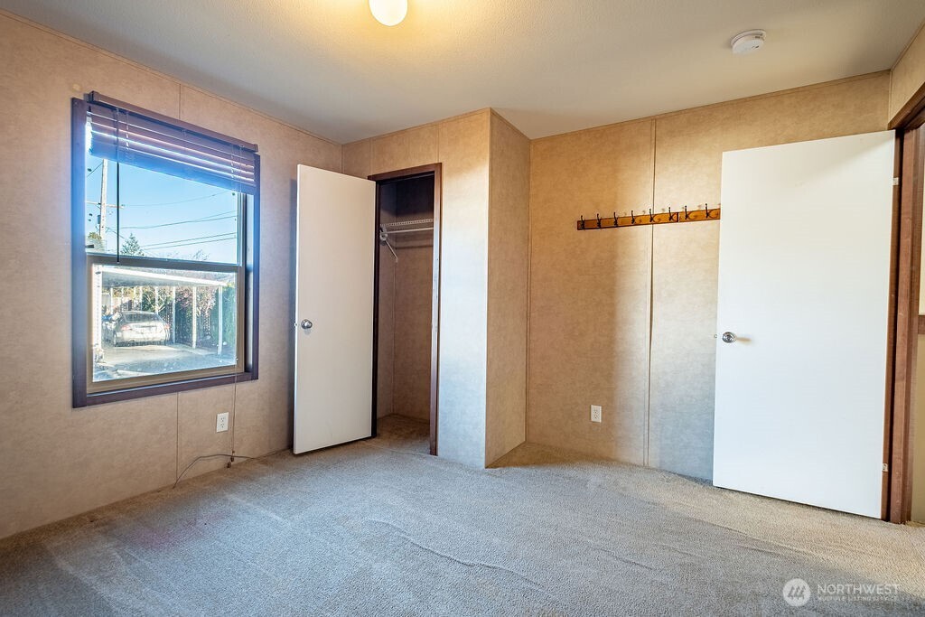 225 NE Ernst #25, Oak Harbor, WA 98277