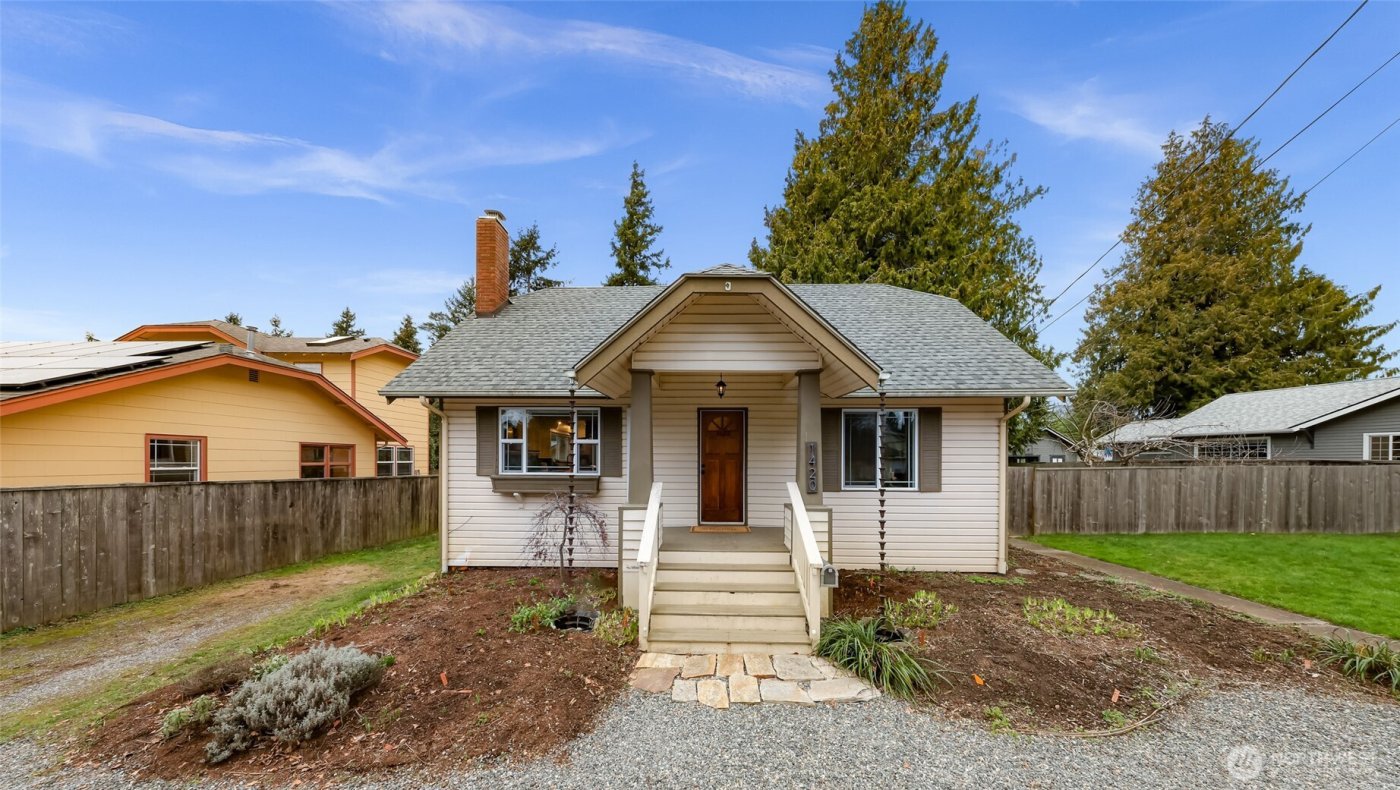1420 E Maplewood Avenue , Bellingham, WA 98225
