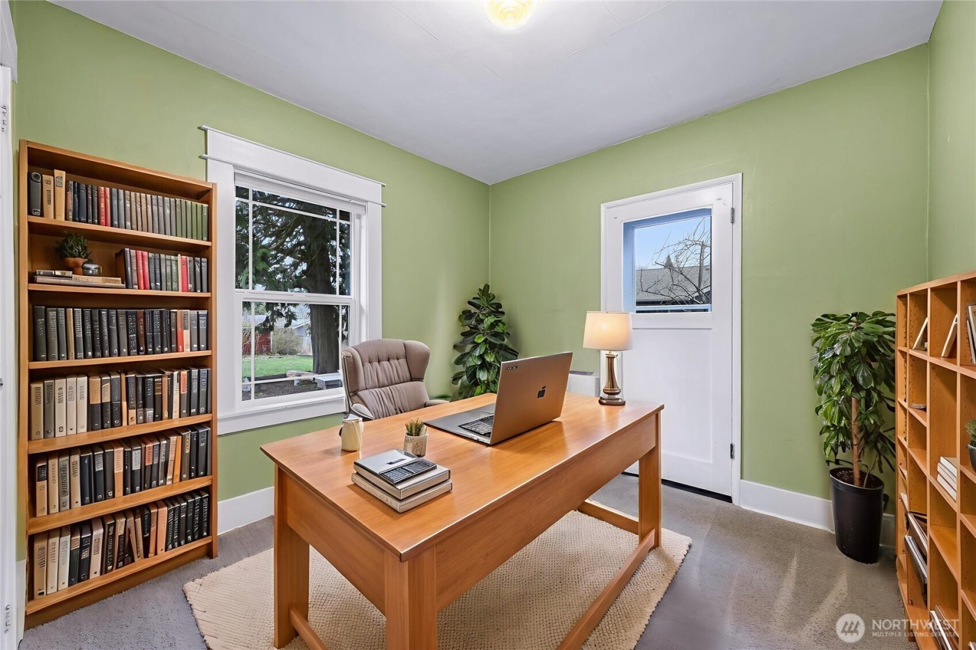 1420 E Maplewood Avenue , Bellingham, WA 98225