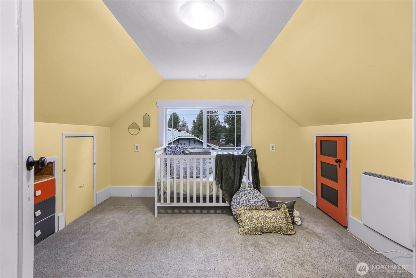 1420 E Maplewood Avenue , Bellingham, WA 98225