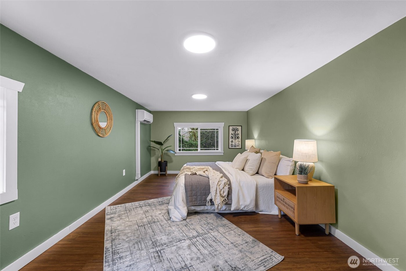 1420 E Maplewood Avenue , Bellingham, WA 98225