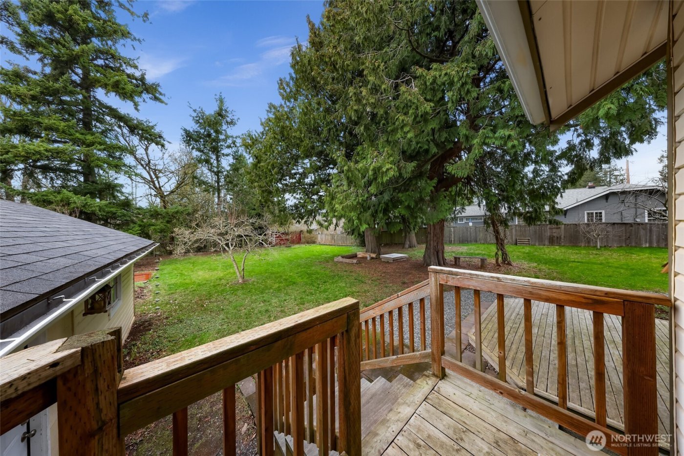 1420 E Maplewood Avenue , Bellingham, WA 98225