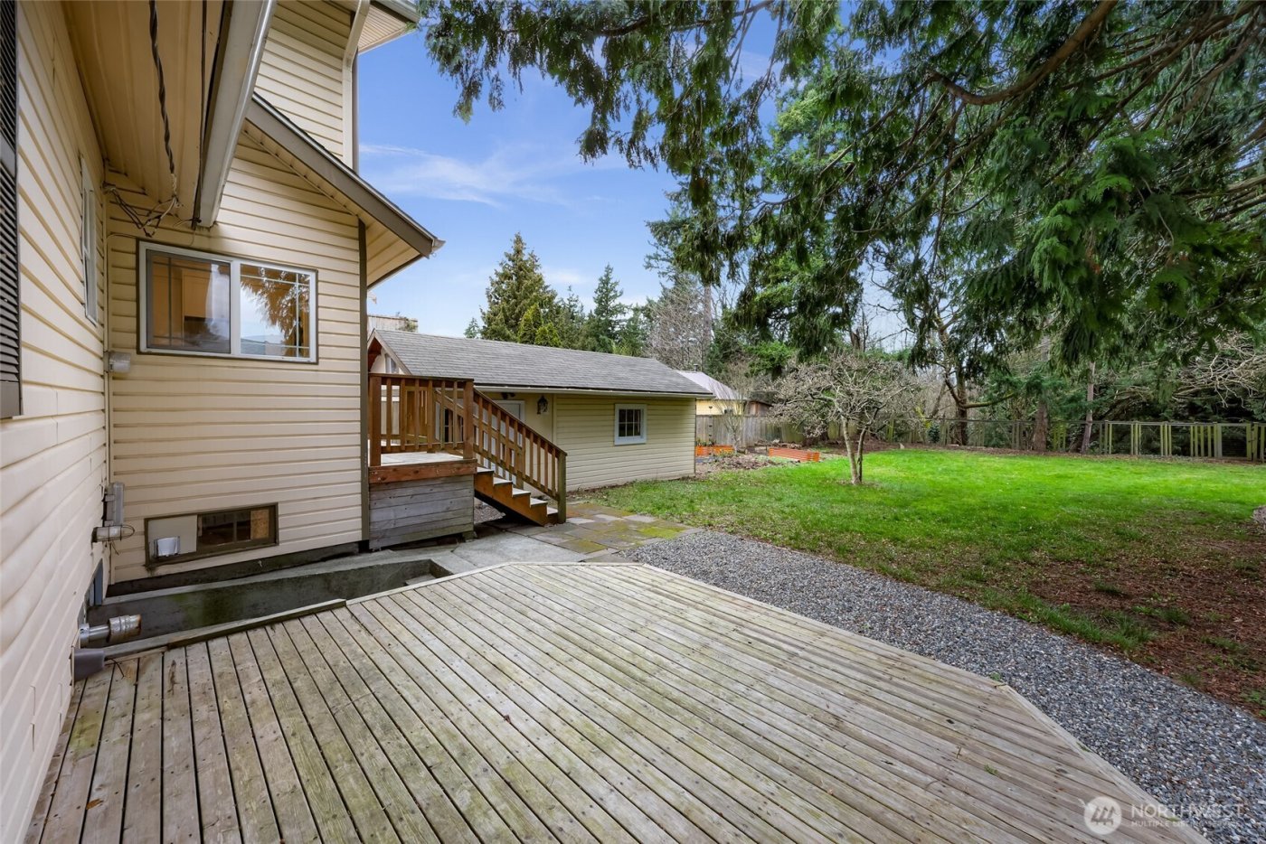1420 E Maplewood Avenue , Bellingham, WA 98225