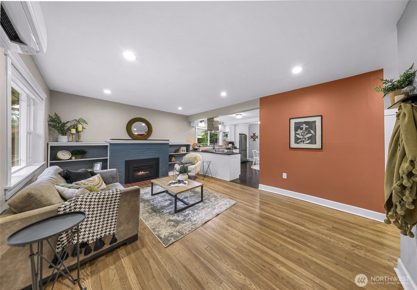 1420 E Maplewood Avenue , Bellingham, WA 98225