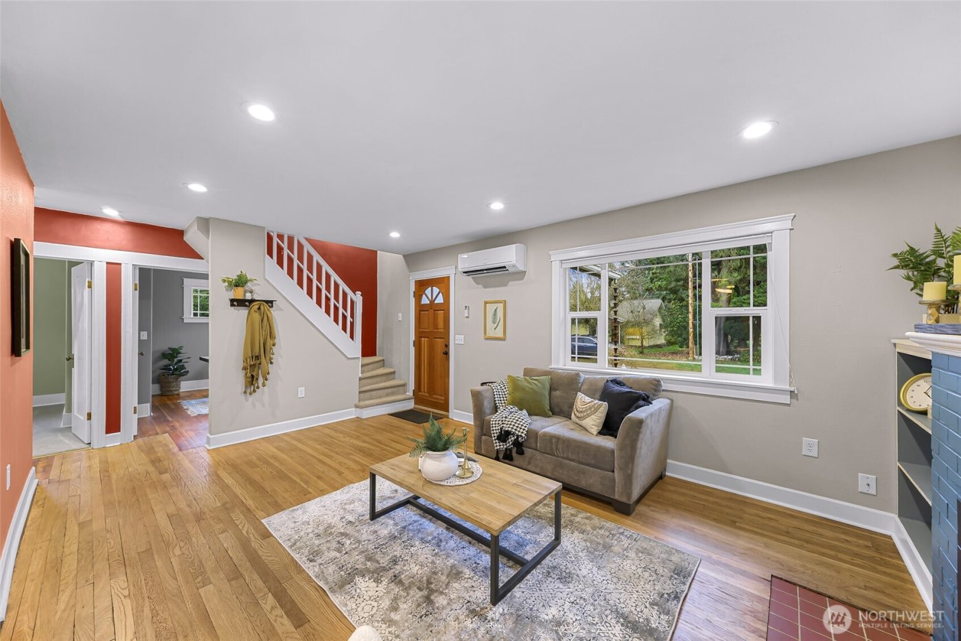 1420 E Maplewood Avenue , Bellingham, WA 98225