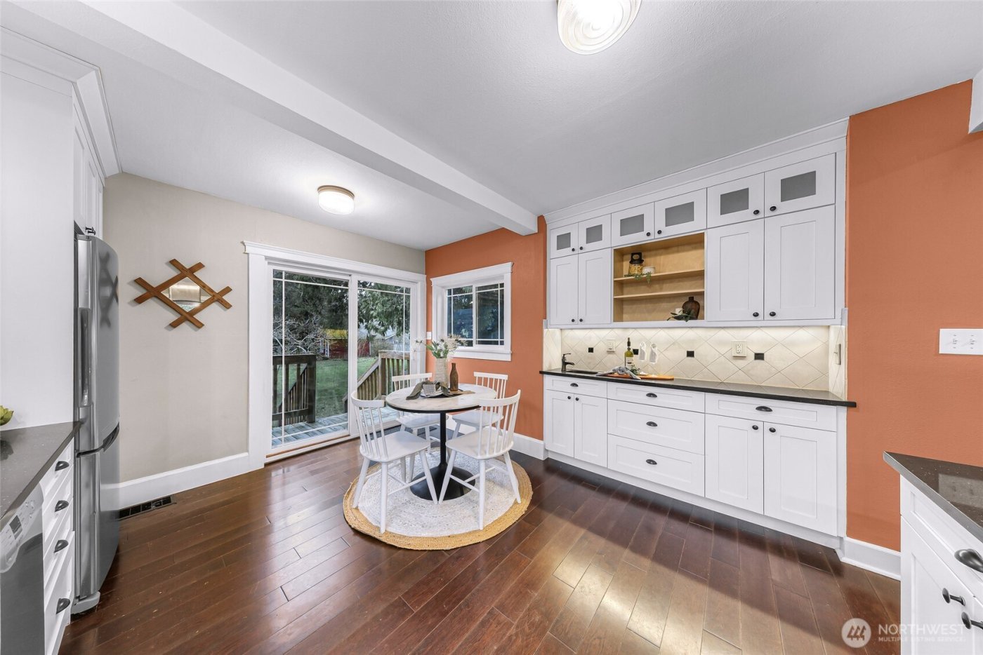 1420 E Maplewood Avenue , Bellingham, WA 98225