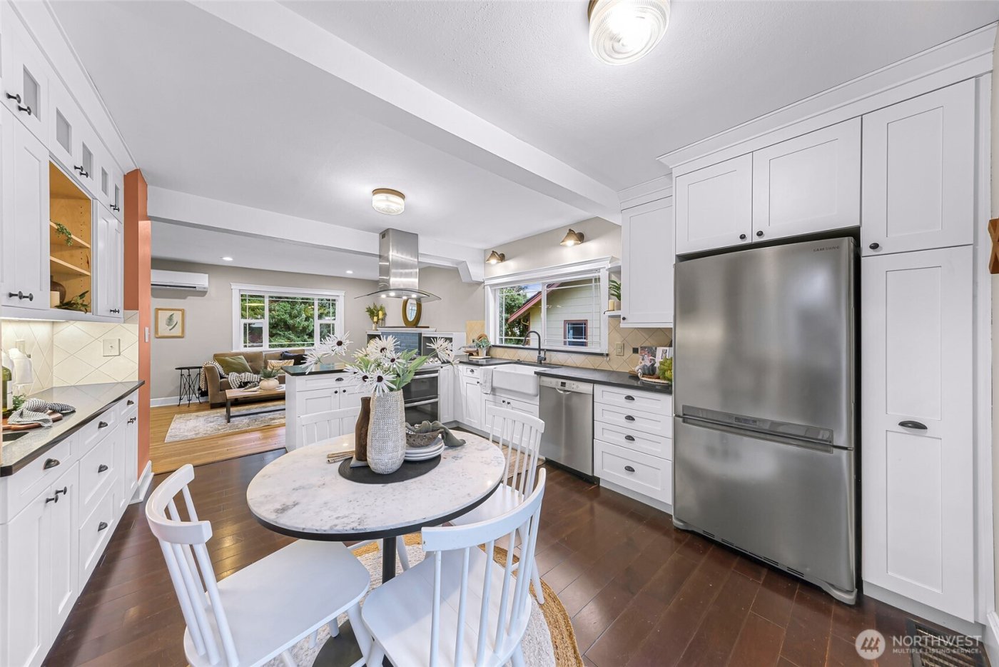 1420 E Maplewood Avenue , Bellingham, WA 98225