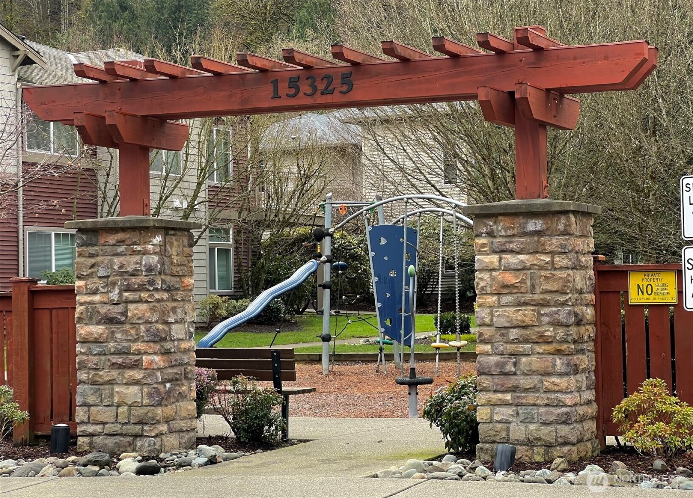 15325 SE 155th Place #F-3, Renton, WA 98058