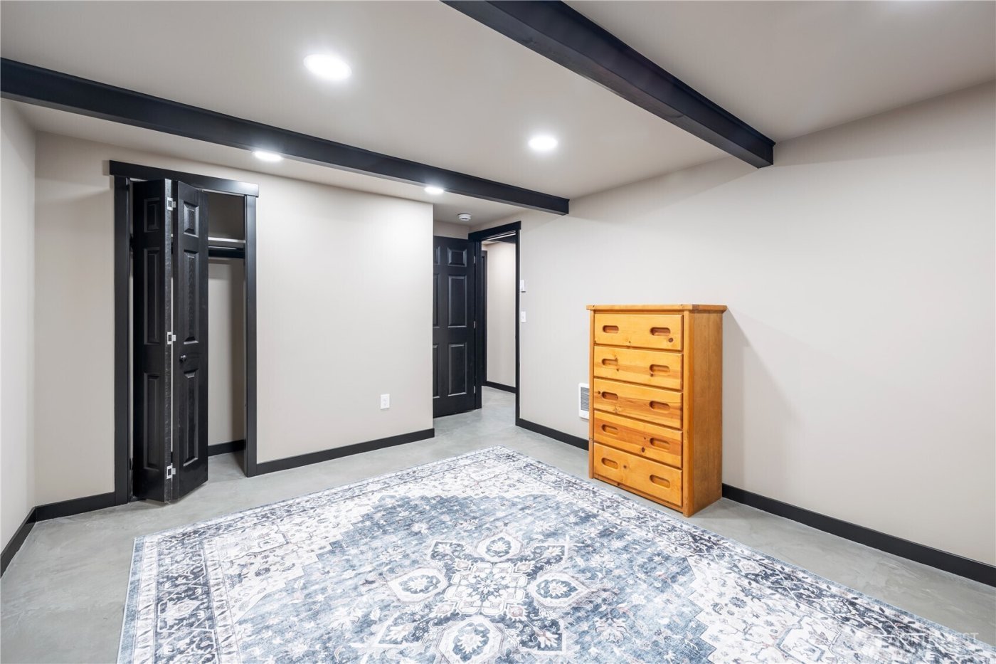 2103 46th Avenue NE, Olympia, WA 98506