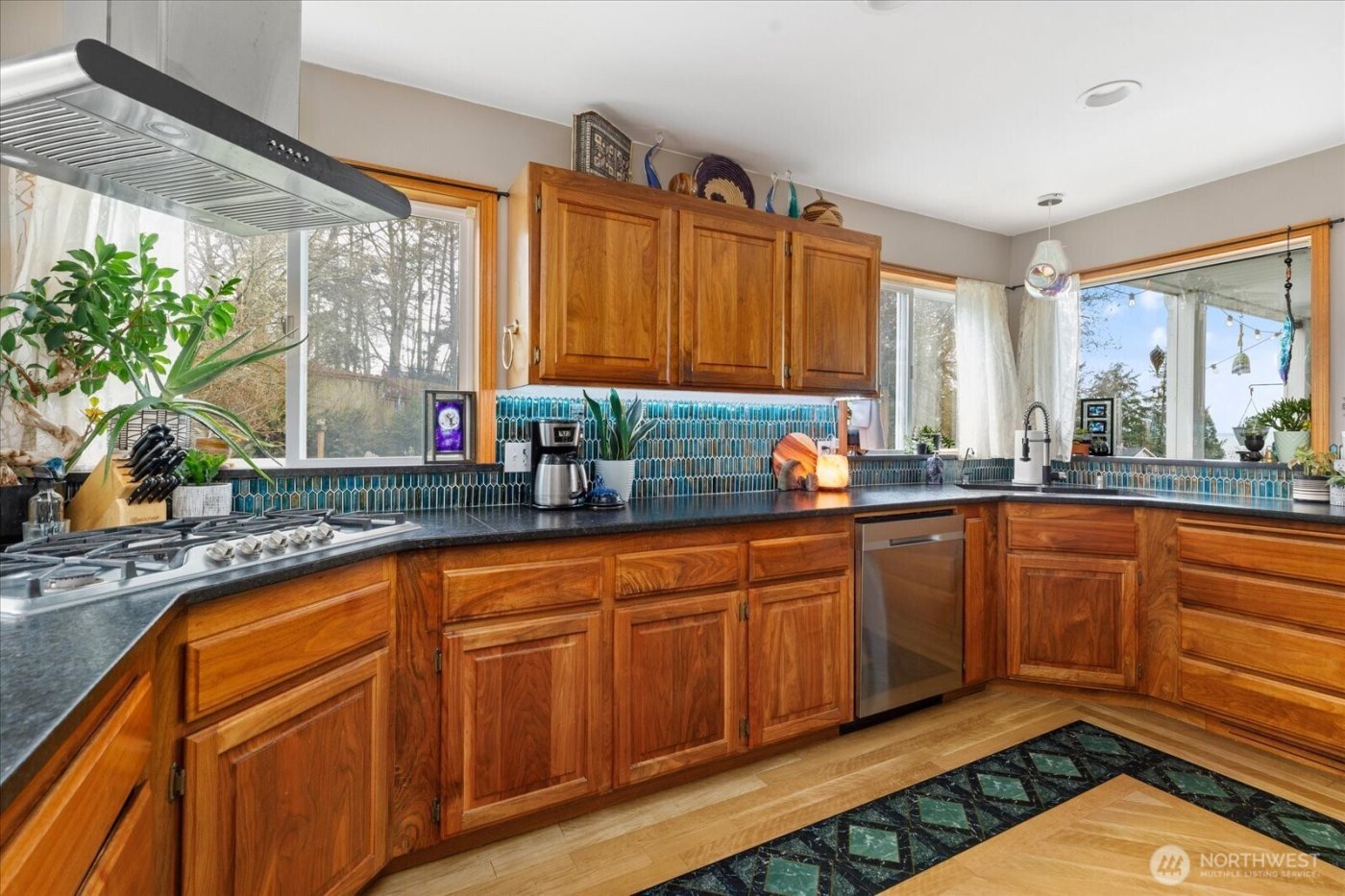 2011 Sandusky Road , Oak Harbor, WA 98277