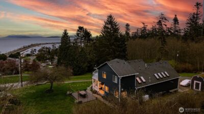 2011 Sandusky Road , Oak Harbor, WA 98277