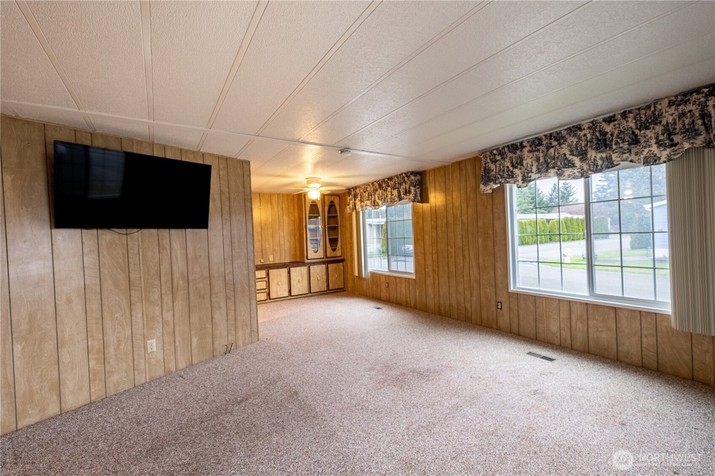 225 NE Ernst ##49, Oak Harbor, WA 98277
